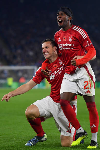 比埃拉伤退 比埃拉伤退